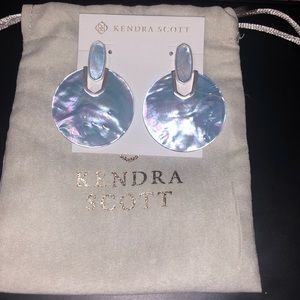 Kendra Scott DIDI ER. Limited edition spring 2019